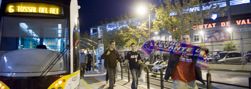 Levante UD Al Fútbol En Metro