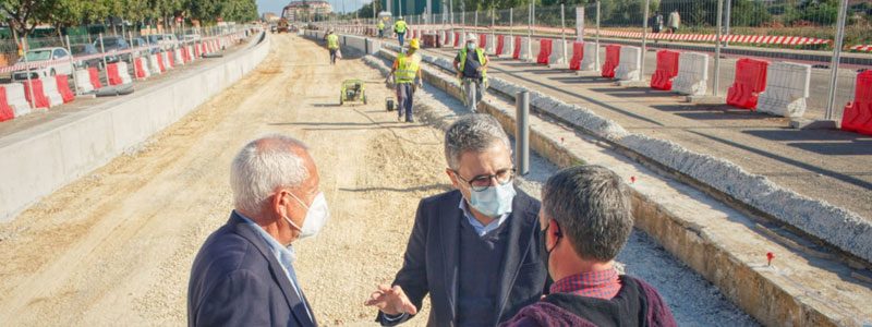Arcadi España visita las obras de la L9 del TRAM d'Alacant