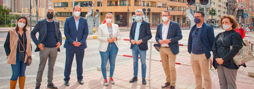 Arcadi's visit to the Beniardà level crossing