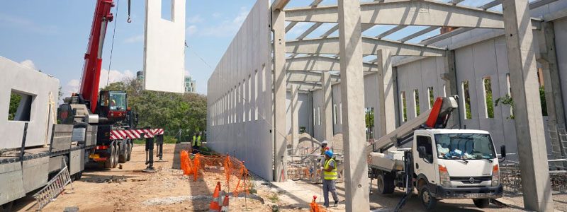 Obras en L10 Natzaret depósito de material móvil